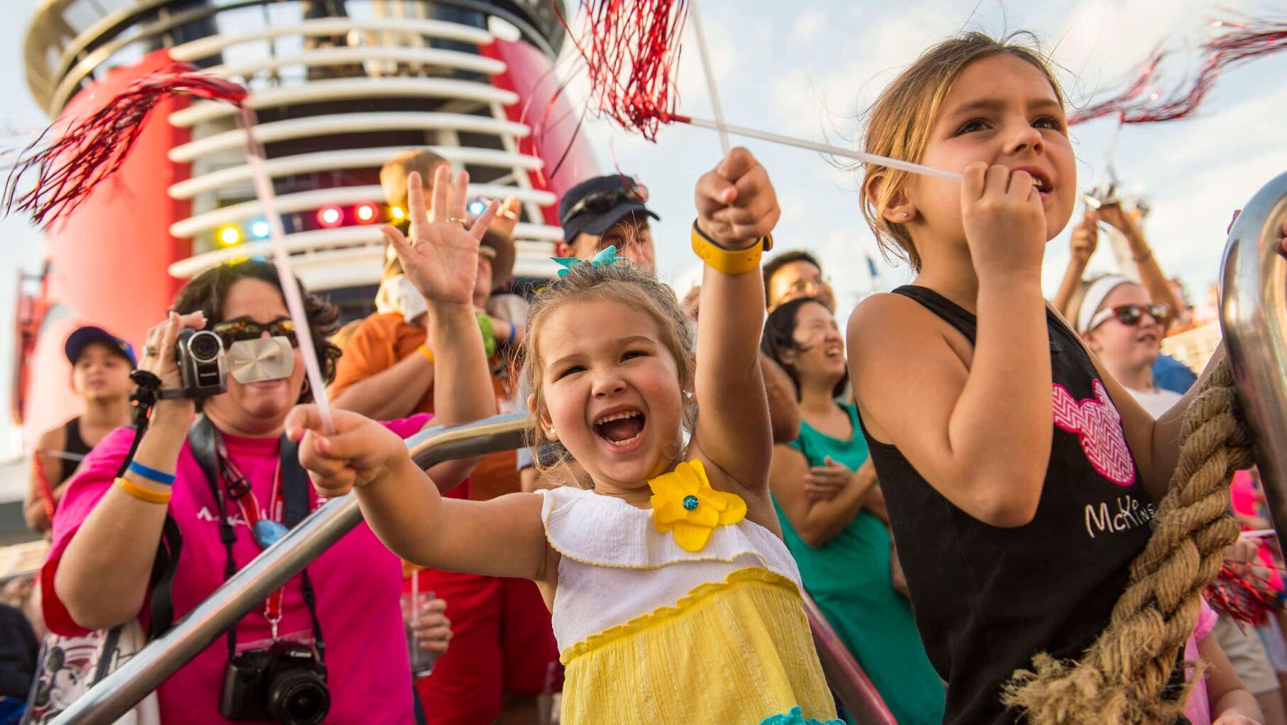 Little girl for family cruisers on Disney
