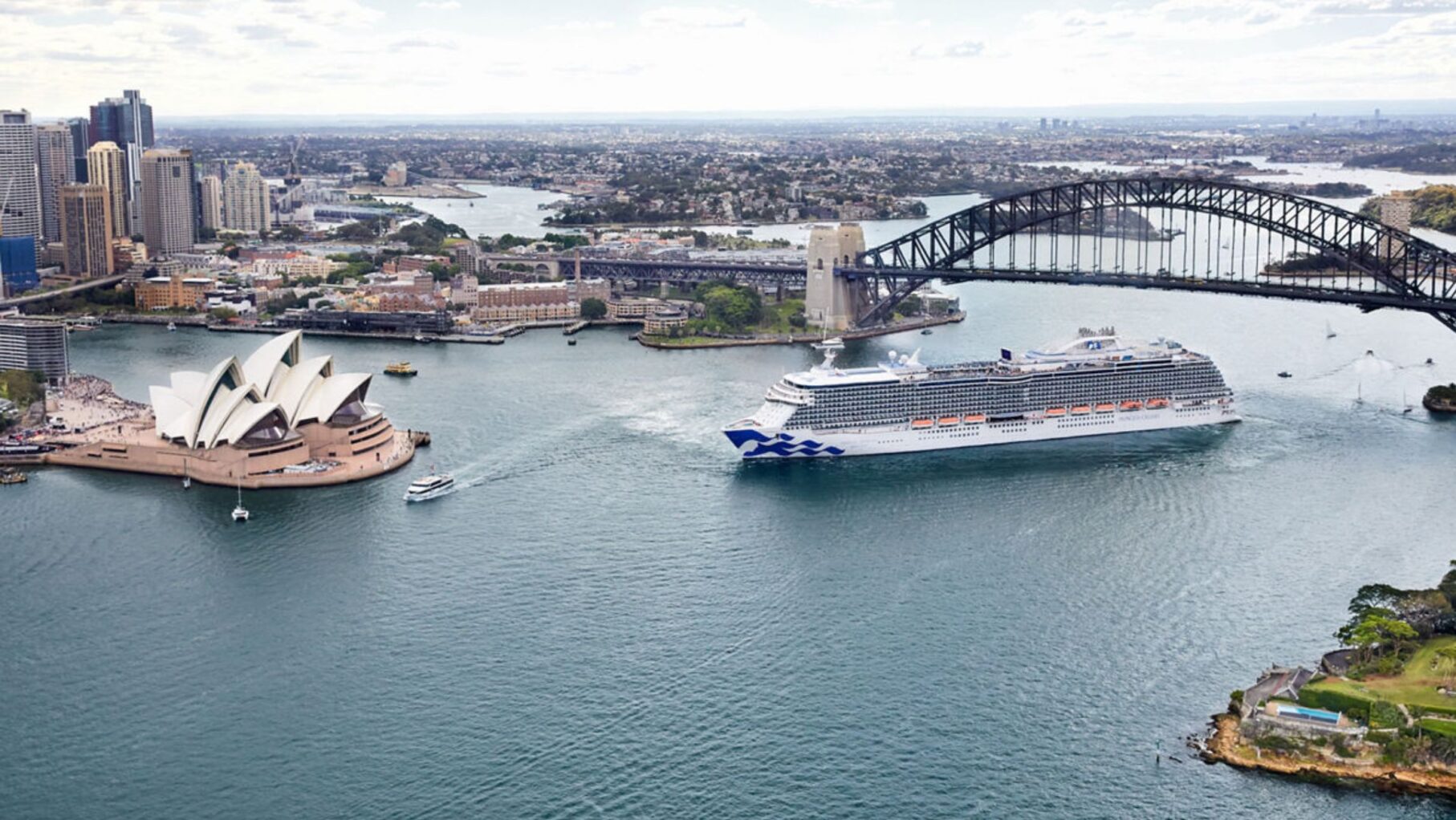 Cruising in Australia with Princess ship and Sydney Harbour Bridge